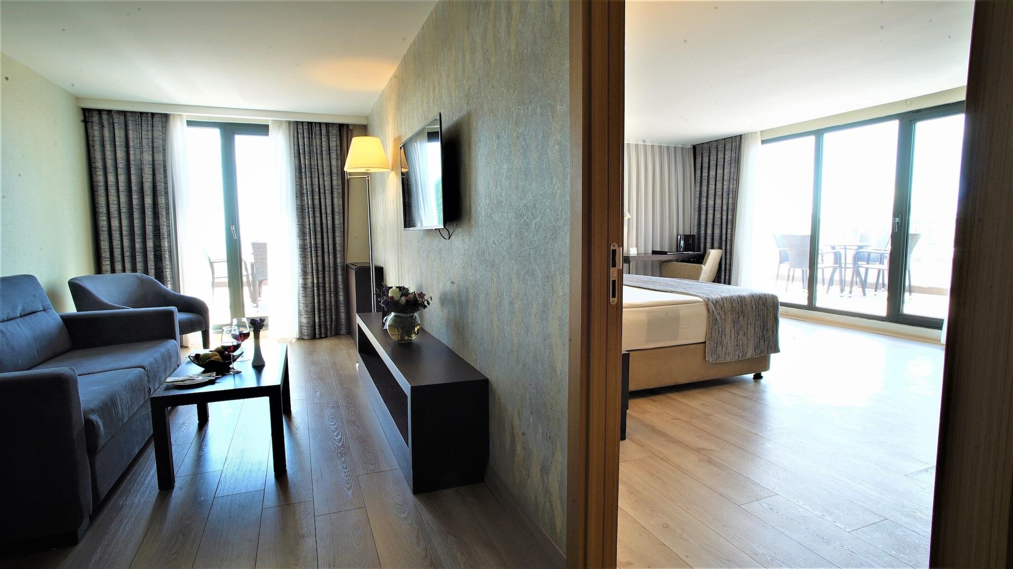 Port Bosphorus Hotel Istanbul Exterior photo