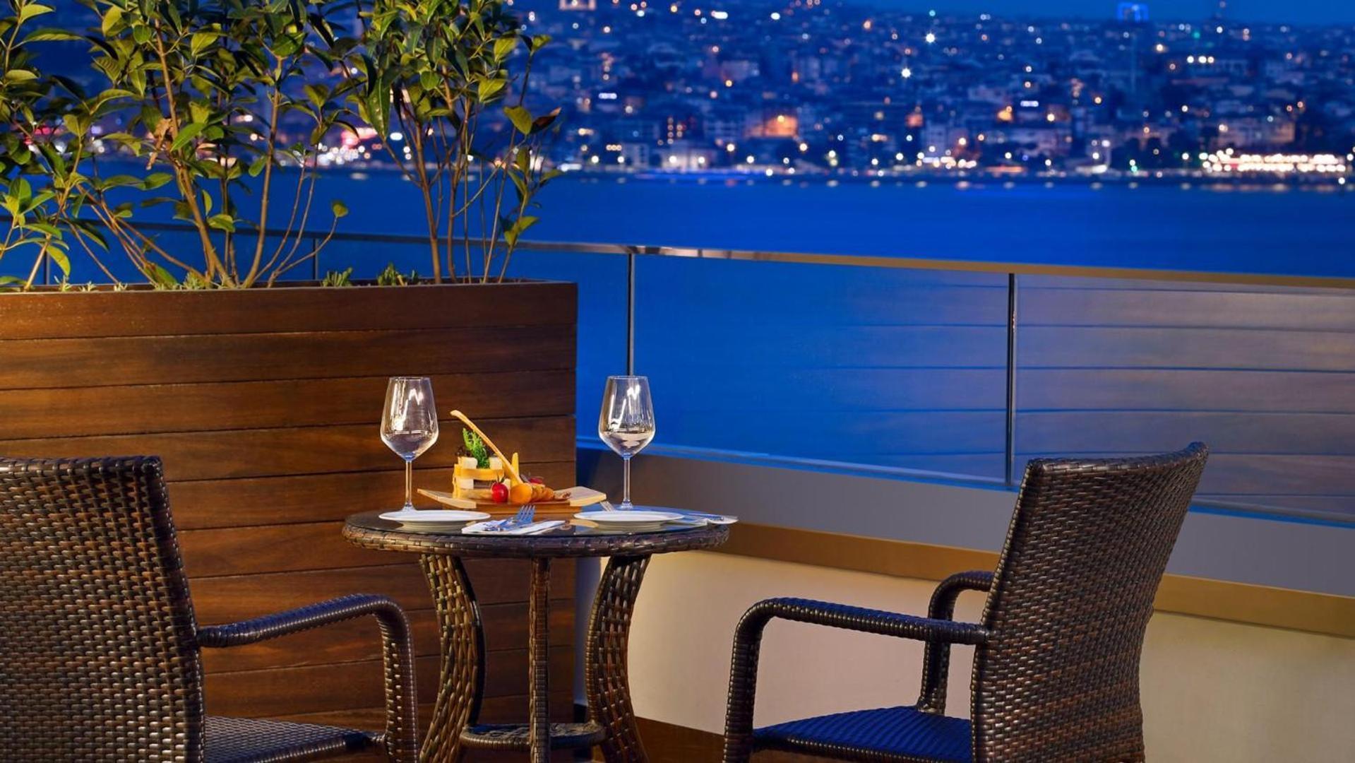 Port Bosphorus Hotel Istanbul Exterior photo